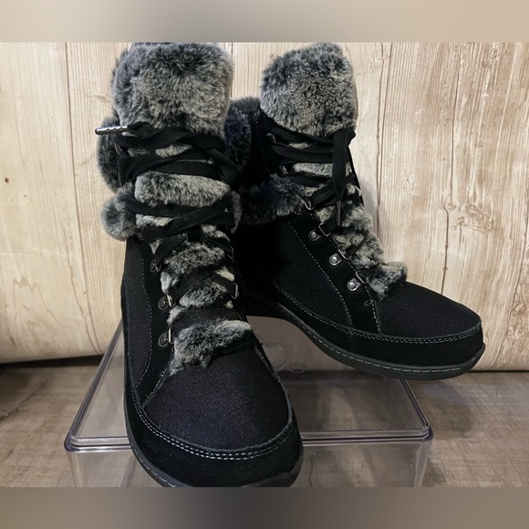 Aetrex Shoes - Aetrex waterproof boots